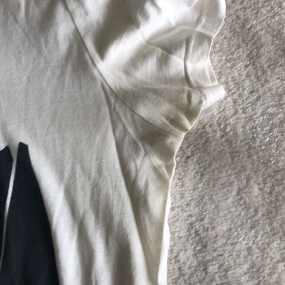 Flawed Burberry Prorsum runway tee - Picture 10 of 13